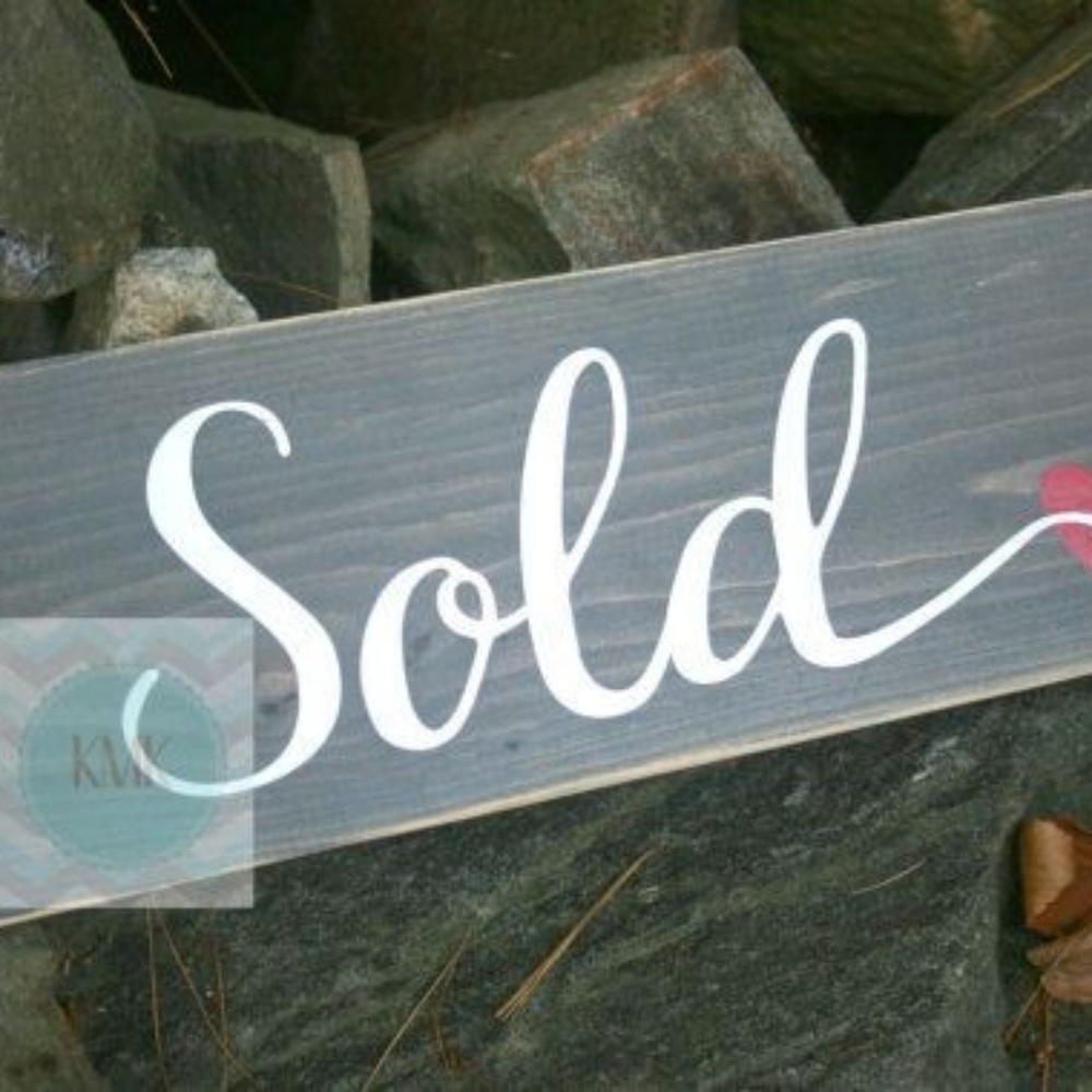 Authentic Louis Vuitton Monogram Papillon 26